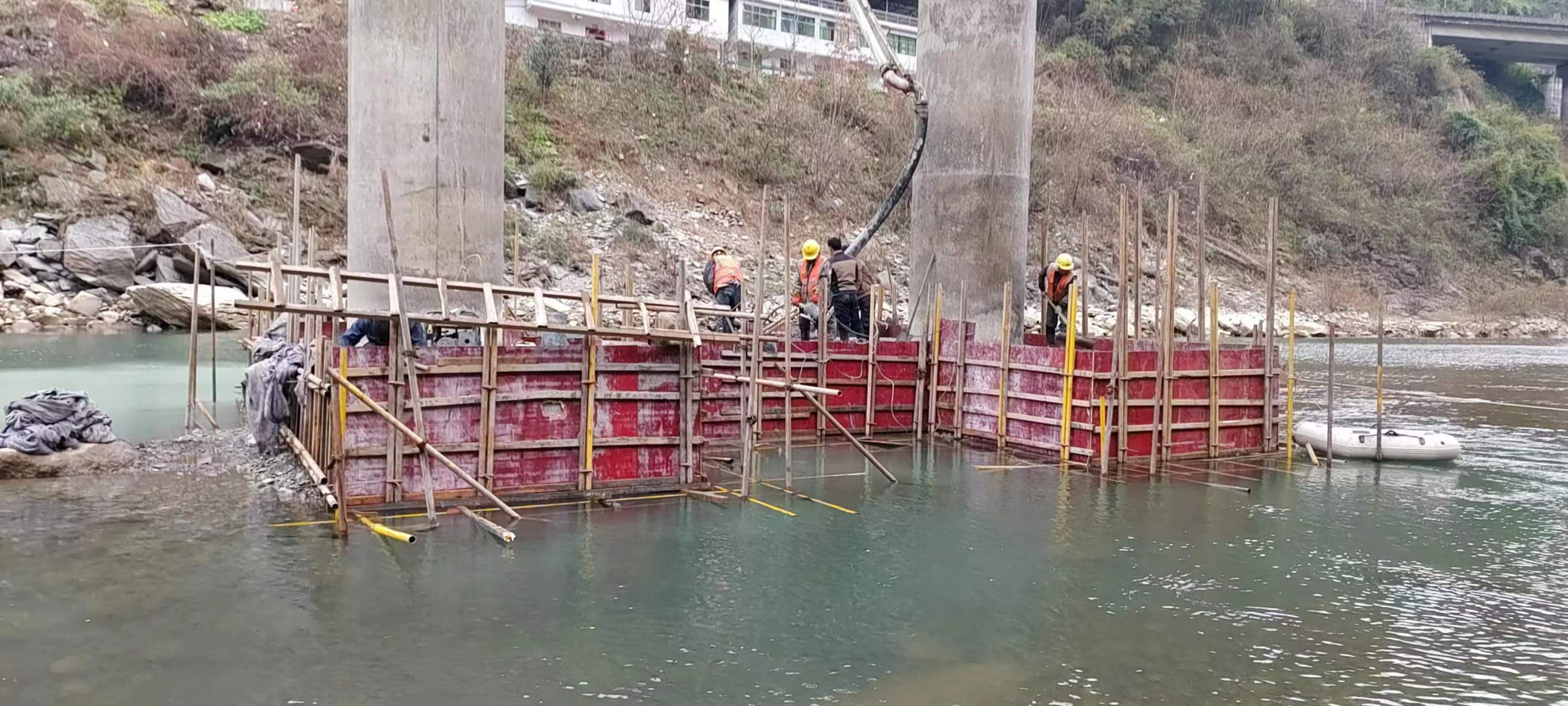 南阳水利工程施工中堤坝渗漏原因以及防渗加固技术